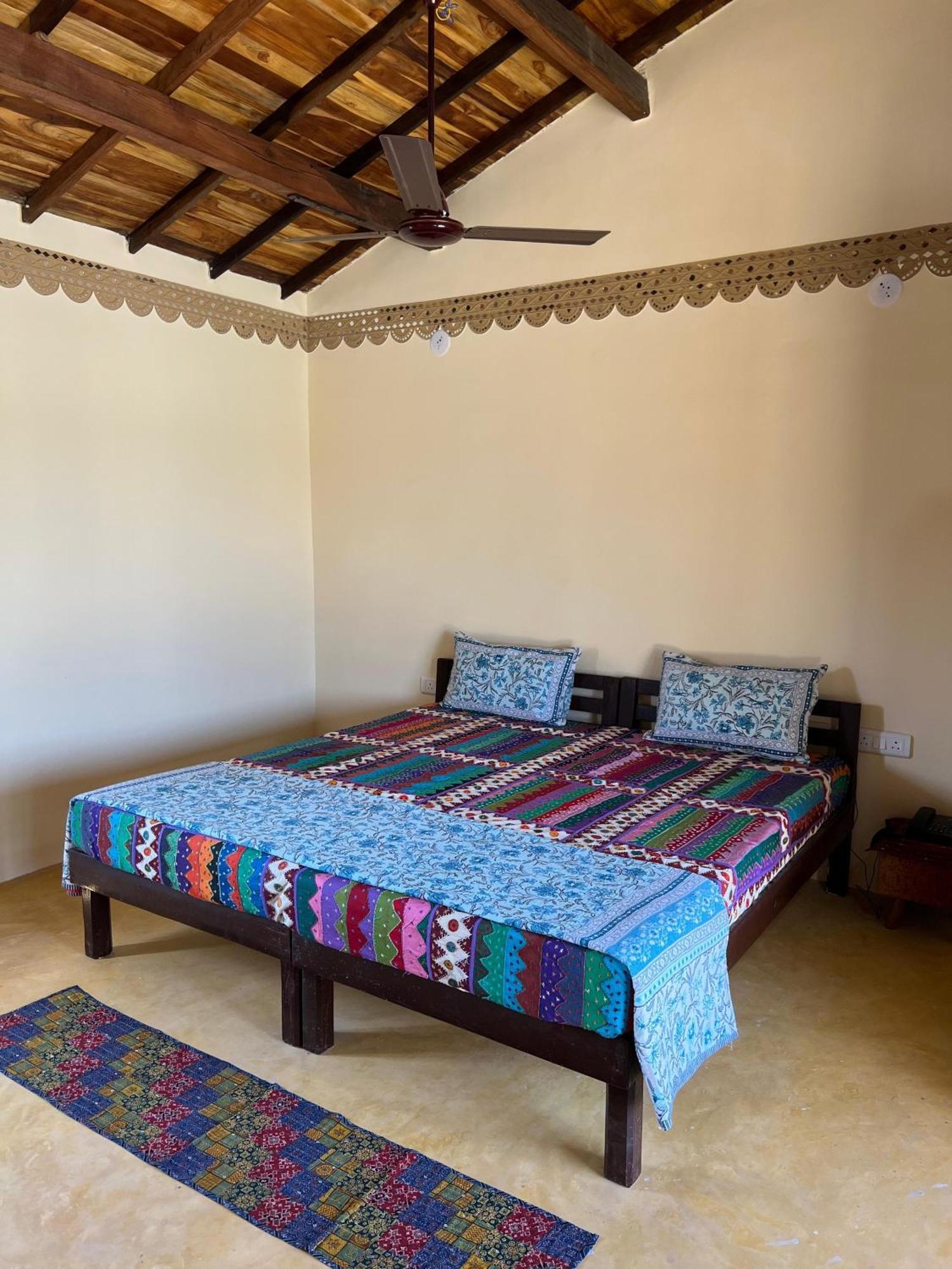 Rann Hellaro Homestay Bhuj Luaran gambar